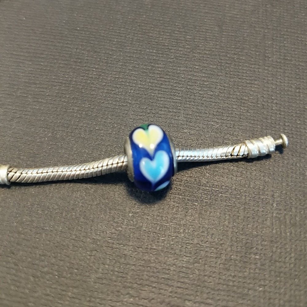 Glass bead for bead charm bracelet